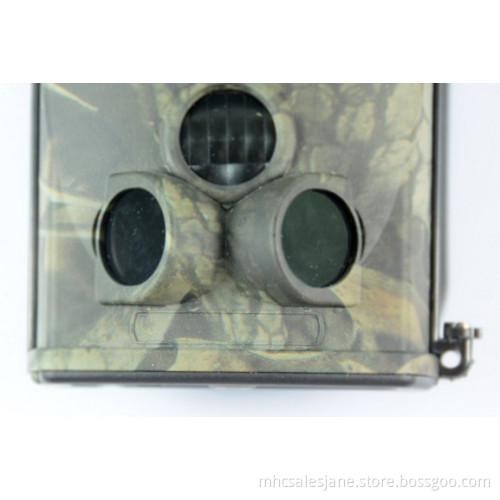 12mp waterproof hunting camera with sound recording and wildlife trail camera
